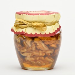 230 g Kubešův Med a vlašské ořechy z rodinné včelařské farmy